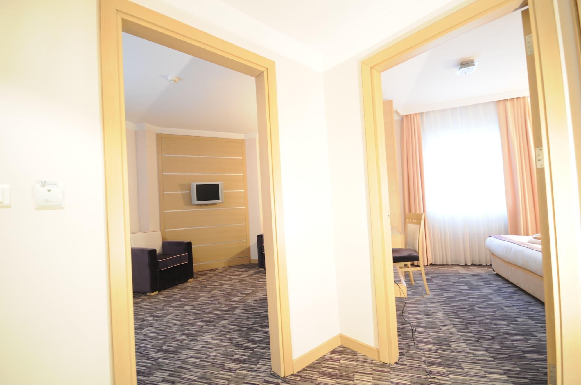 Sv Business Hotel Taksim Estambul Exterior foto