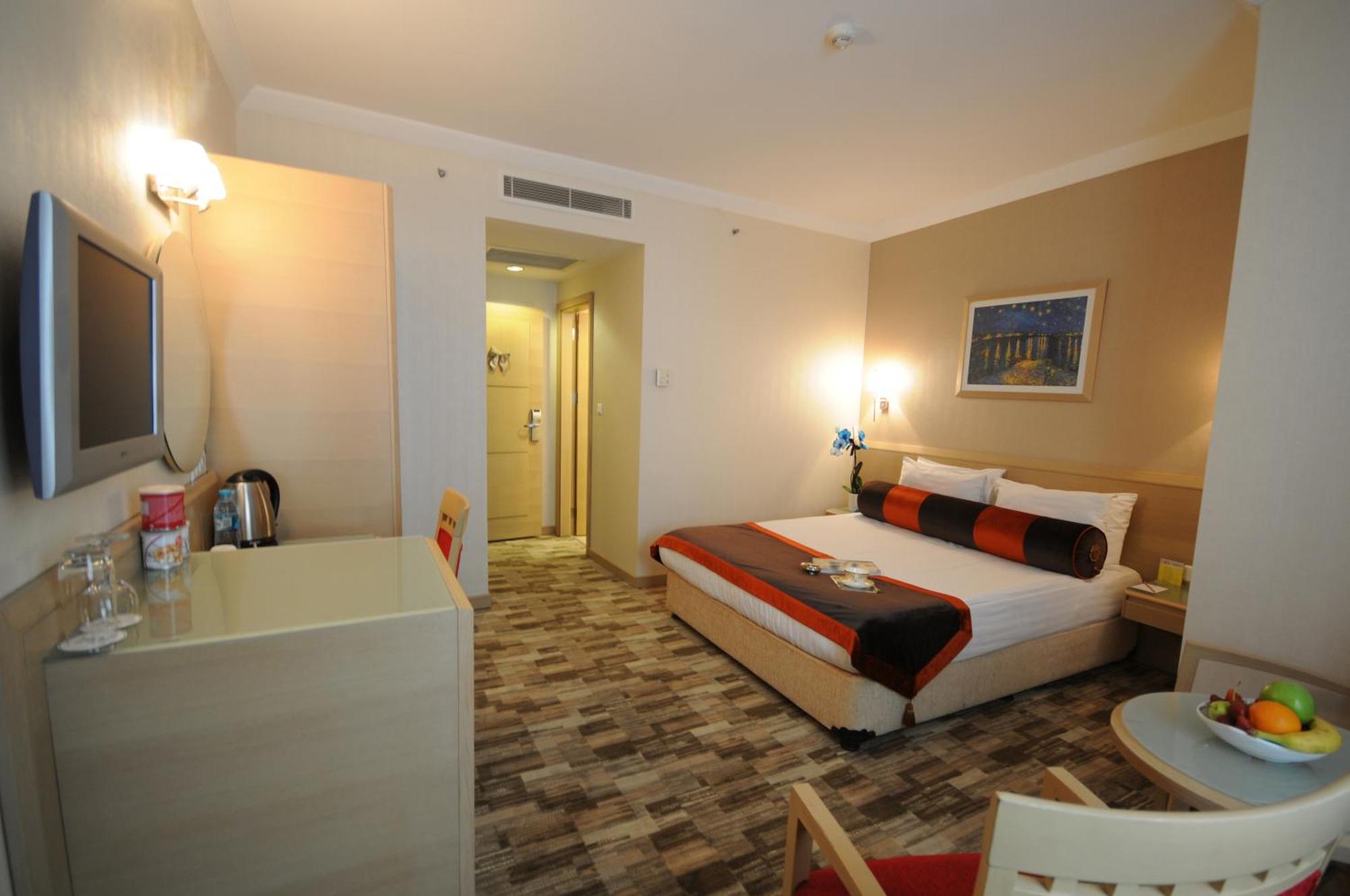 Sv Business Hotel Taksim Estambul Exterior foto